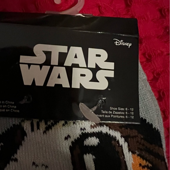 Lot of 2 pairs Disney socks(Nightmare Before Christmas - Sally;Star Wars - Porg) - Picture 2 of 3